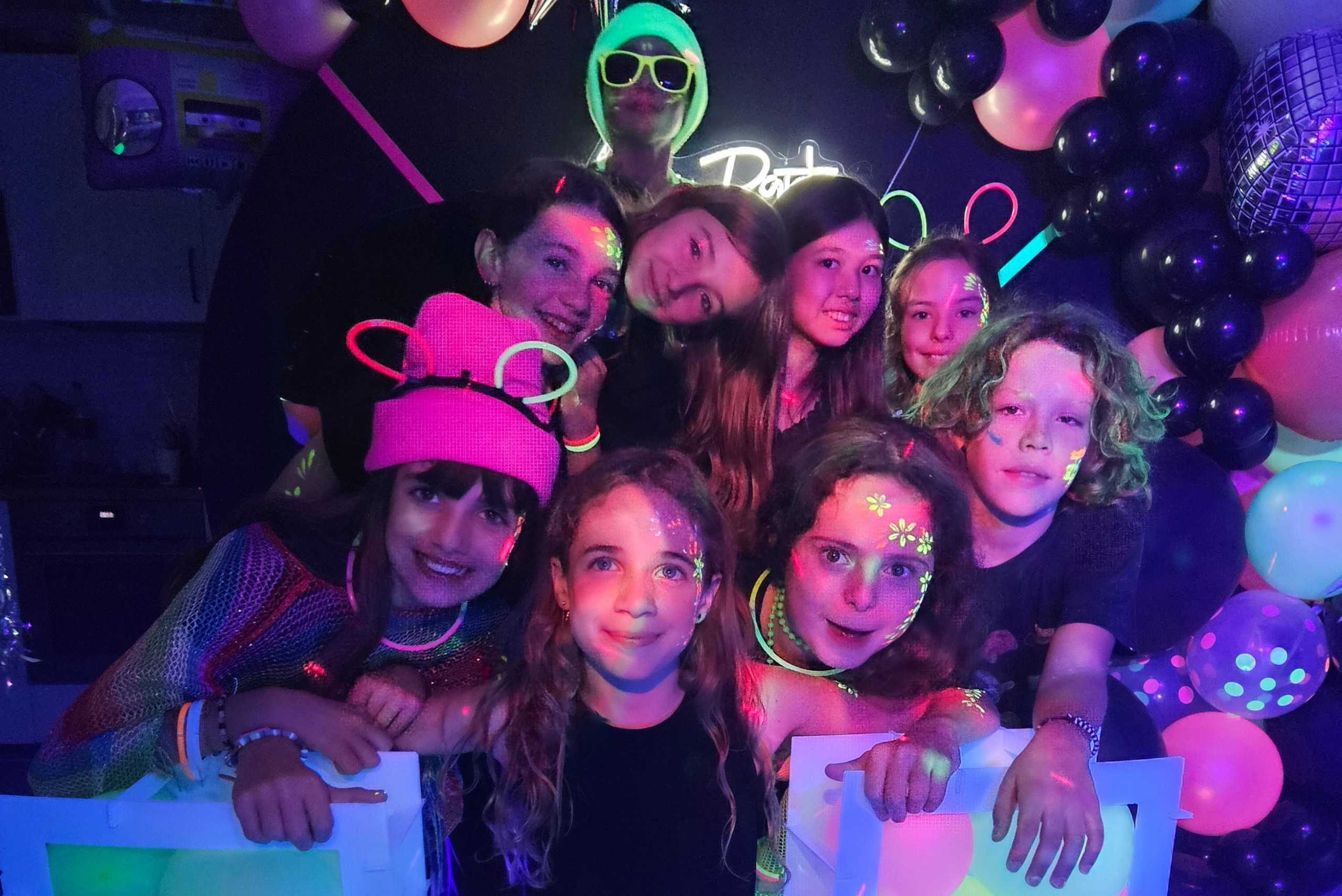 Anniversaire teens Fluo Party